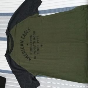 Men's American Eagle Tshirt Medium